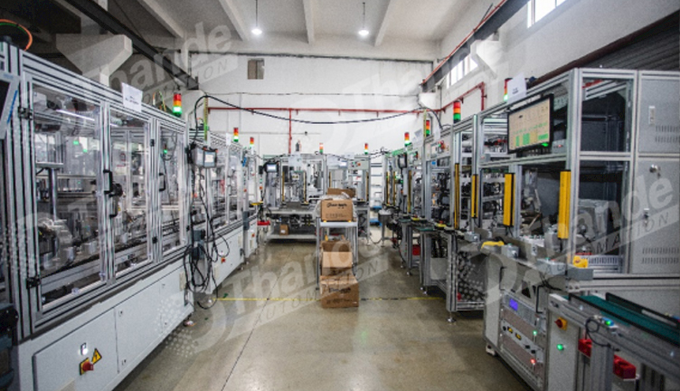 天窗电机装配线