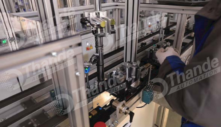 座椅电机装配线